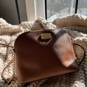 Michael Kors brown crossbody bag 🤎